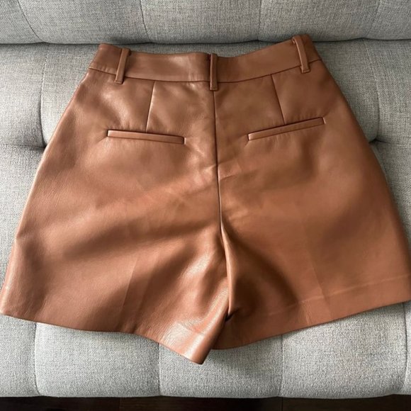 Aritzia Wilfred Limerick Short 5" - Picture 6 of 6